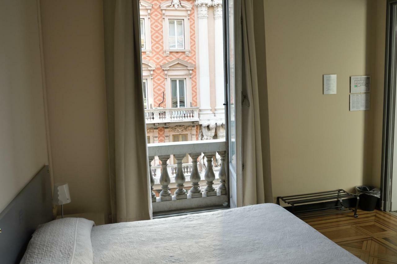 Check-Inn Rooms Genova Centro Eksteriør bilde
